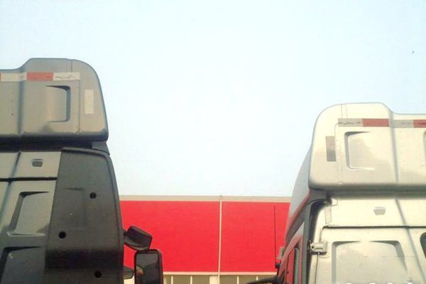 美狮贵宾会科普：经典老车回顾 解放J6P竟然出过平地板