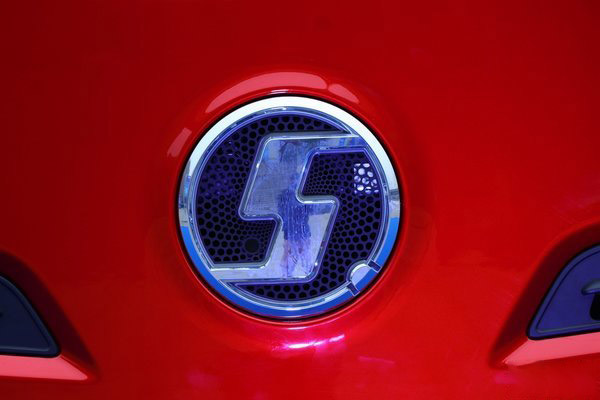美狮贵宾会品鉴：陕汽X6000牵引车，对标解放J7