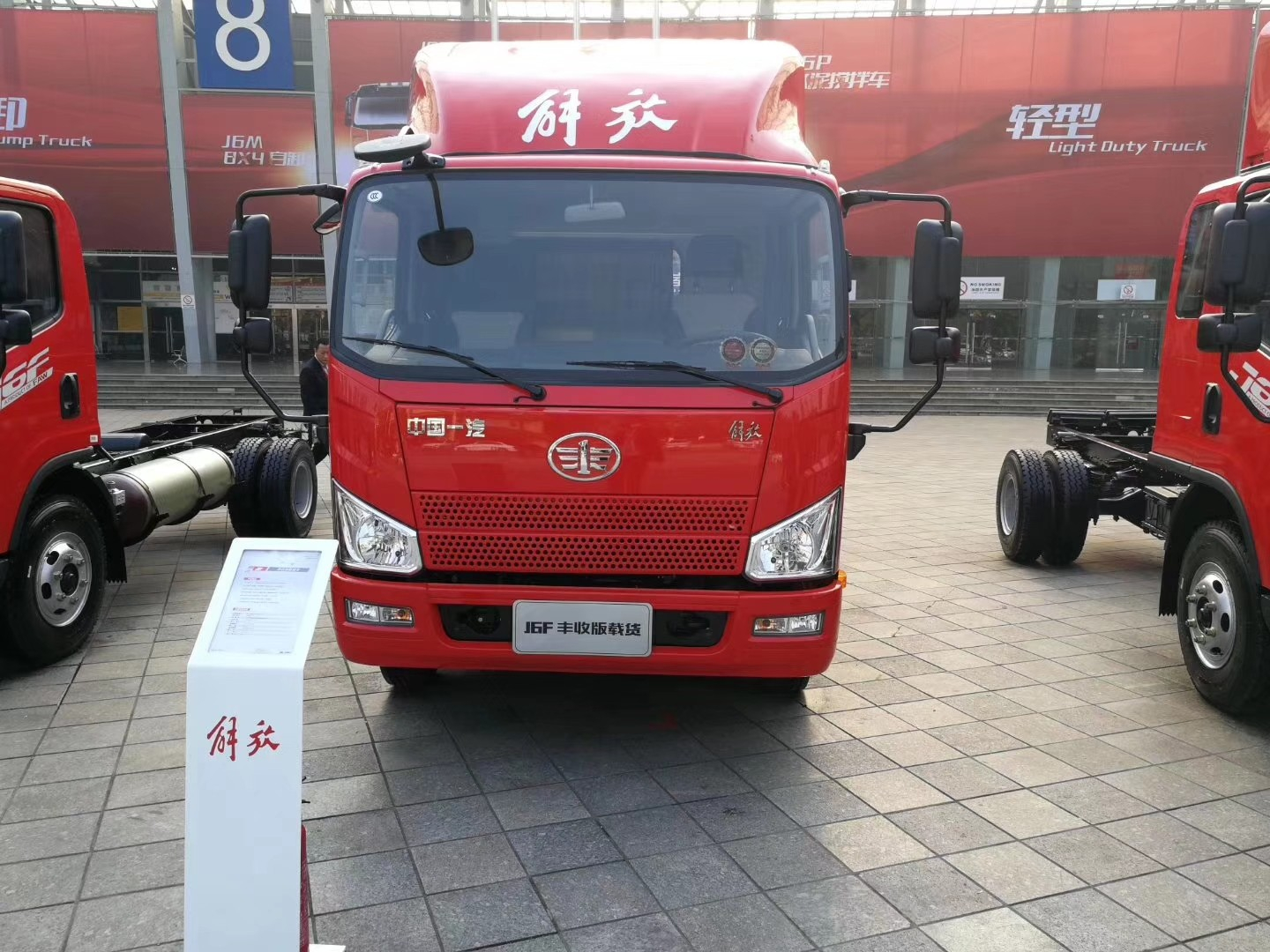 美狮贵宾会贴士：保障行车安全，下雨天行驶技巧分享