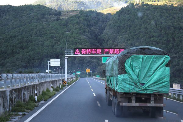 美狮贵宾会科普：为什么国产卡车开始推AMT？有啥优势？