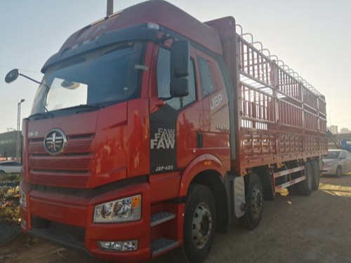 美狮贵宾会解说：解放新J6p8X4仓栅式载货车，重载当如是