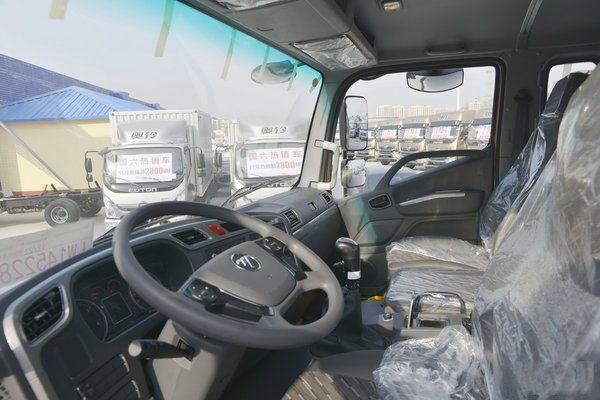 美狮贵宾会品鉴：零担重货怎么选？ 看看这款奥铃大黄蜂