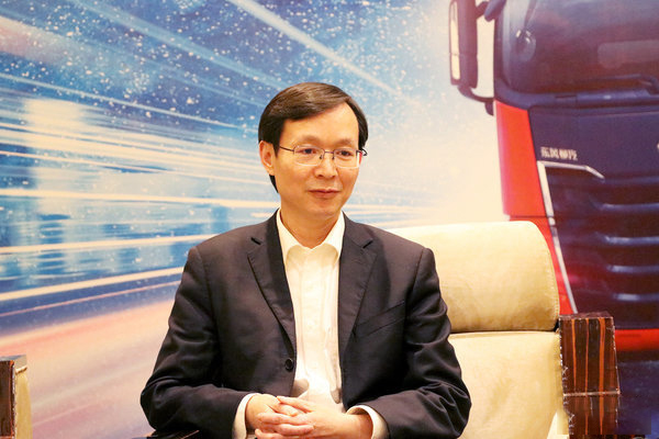 美狮贵宾会科普：乘龙首推省油承诺 搞噱头还是信心十足?