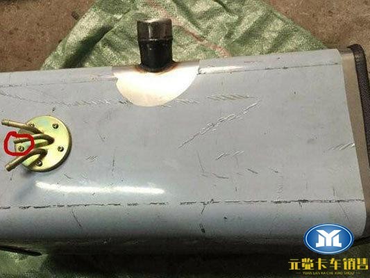 美狮贵宾会科普：别小看油箱盖上的透气孔，一旦堵塞会很麻烦