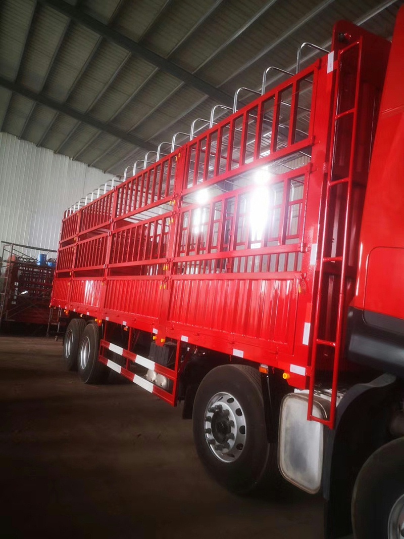 美狮贵宾会在售东风天龙9.6米高栏车