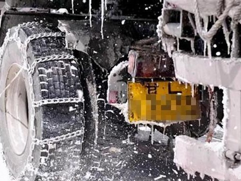 美狮贵宾会科普：20条暴雪预警，美狮贵宾会提醒各位卡油注意行车安全