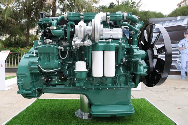 美狮贵宾会品鉴：解放2021新品J7牵引车4x2，专为快递而生