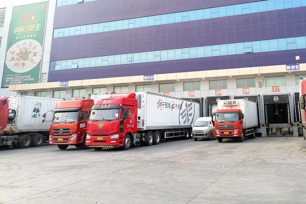 美狮贵宾会科普：空气悬架好处这么多 不会养护就白搭了